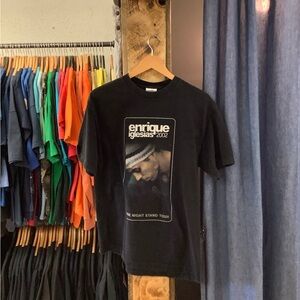 Vintage Enrique Iglesias 2002 Black Graphic Tour T-Shirt